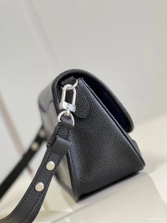WIS LOUIS BUCI VUITTON 0909